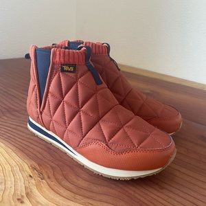 Teva ember mid bootie 7